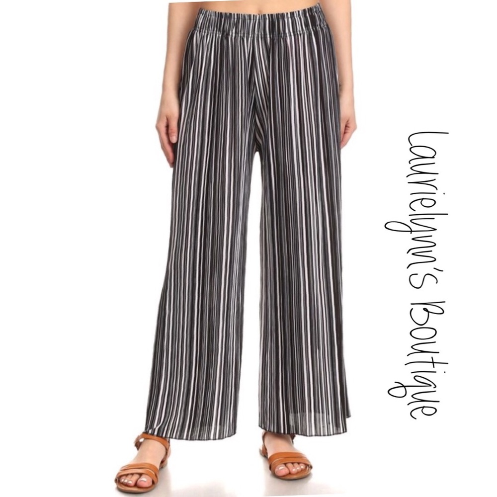 One size fits most! Grey striped palazzo pants.Bundle only item! - Picture 3 of 7